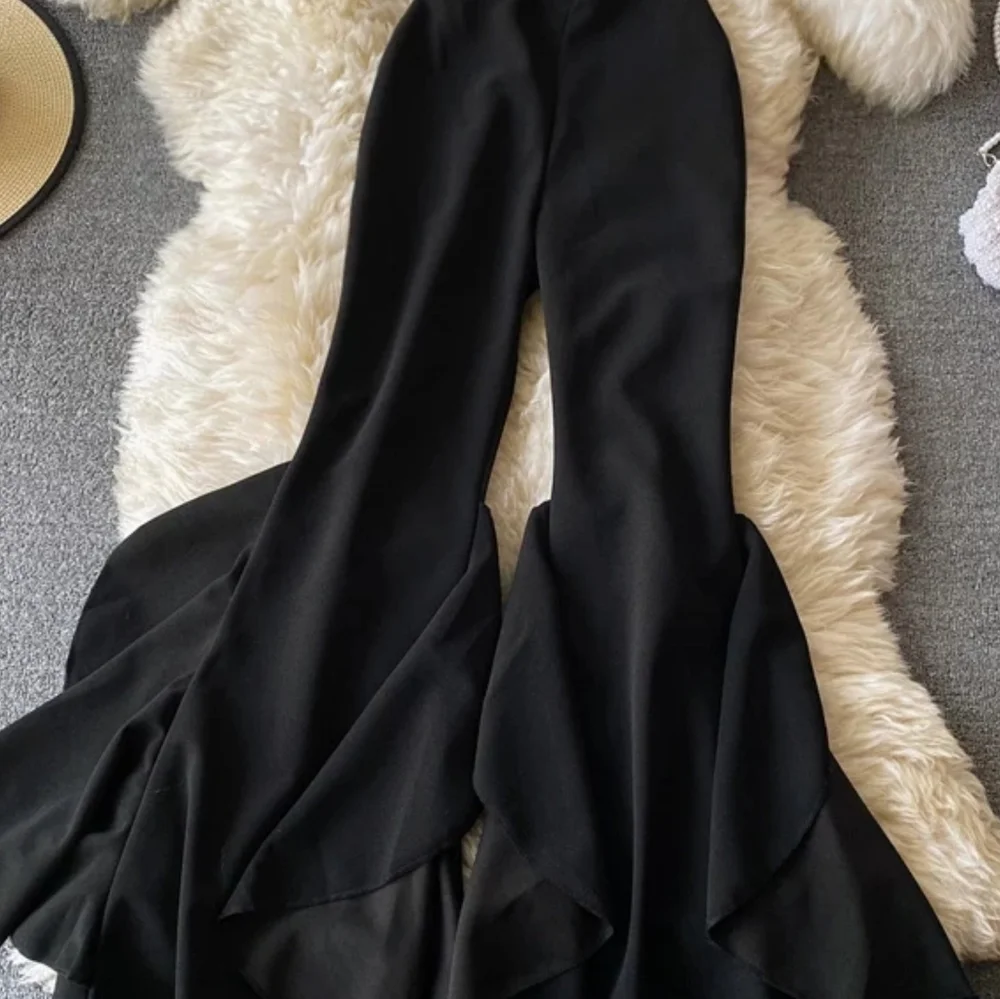 Kennedy Ruffled Flare Pants - Picture 2 of 3